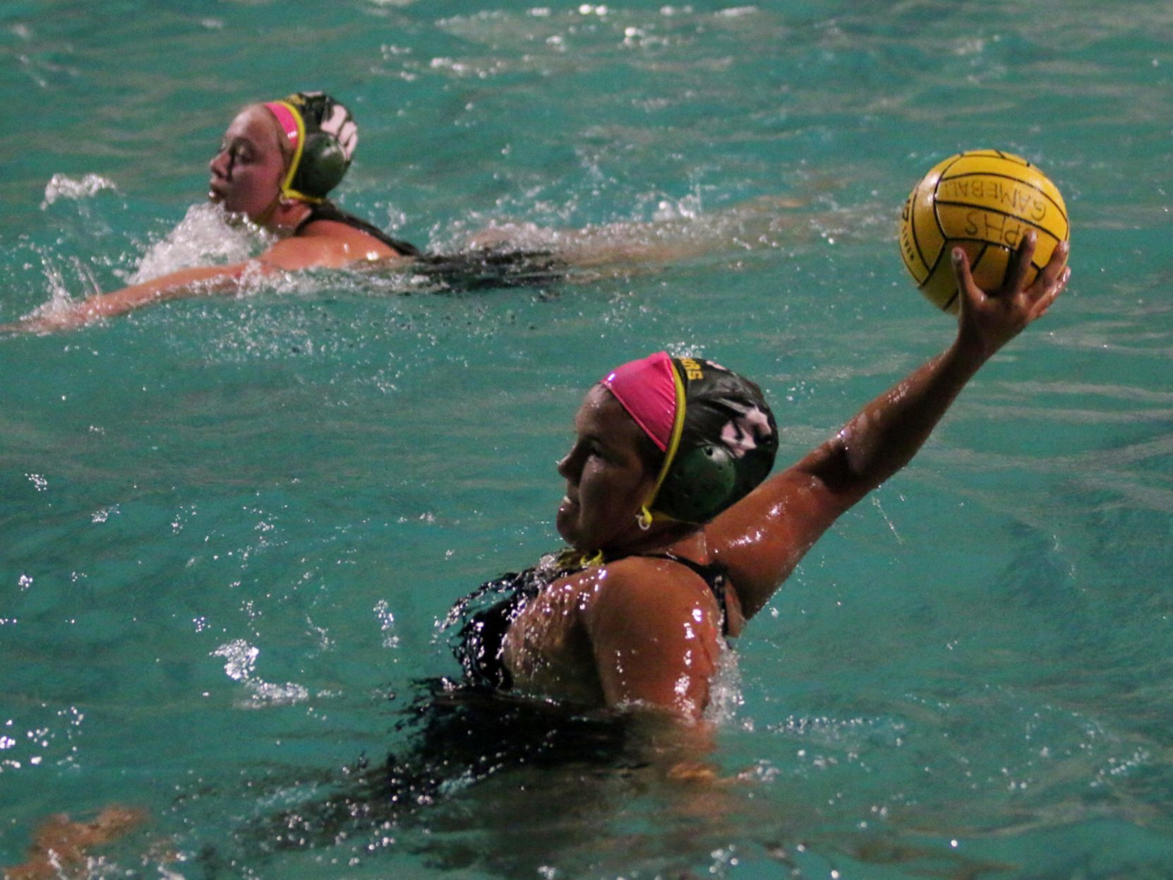 Golden Bears start slow, pull away against Hawks